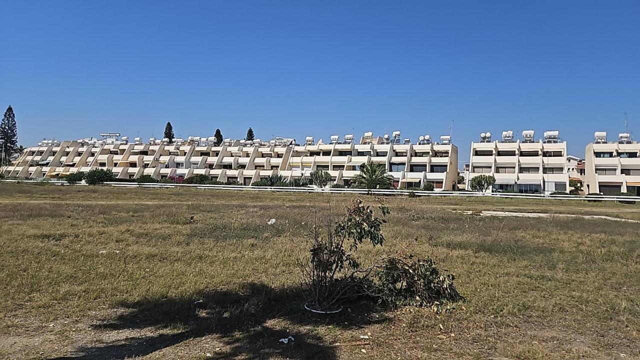 Julie'S Beach House Voroklini Dış mekan fotoğraf