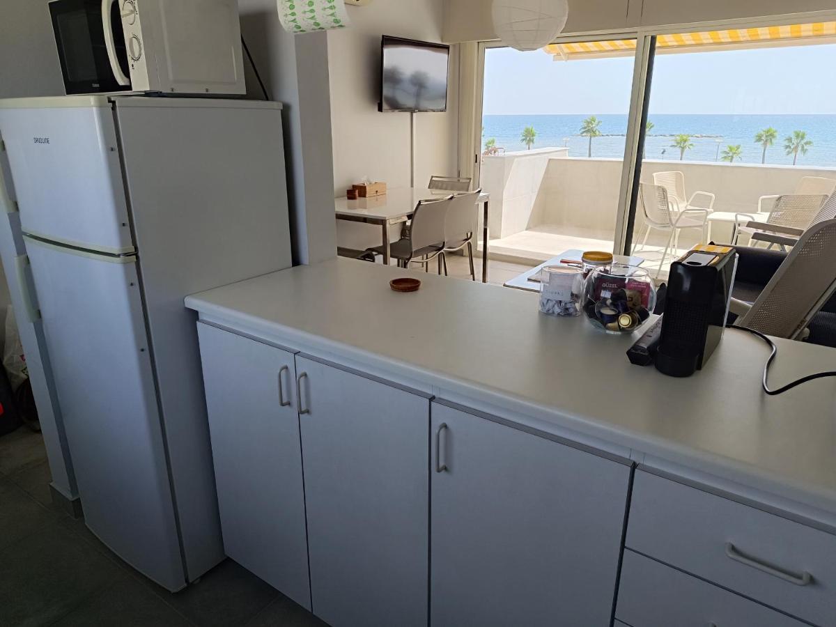 Julie'S Beach House Voroklini Dış mekan fotoğraf