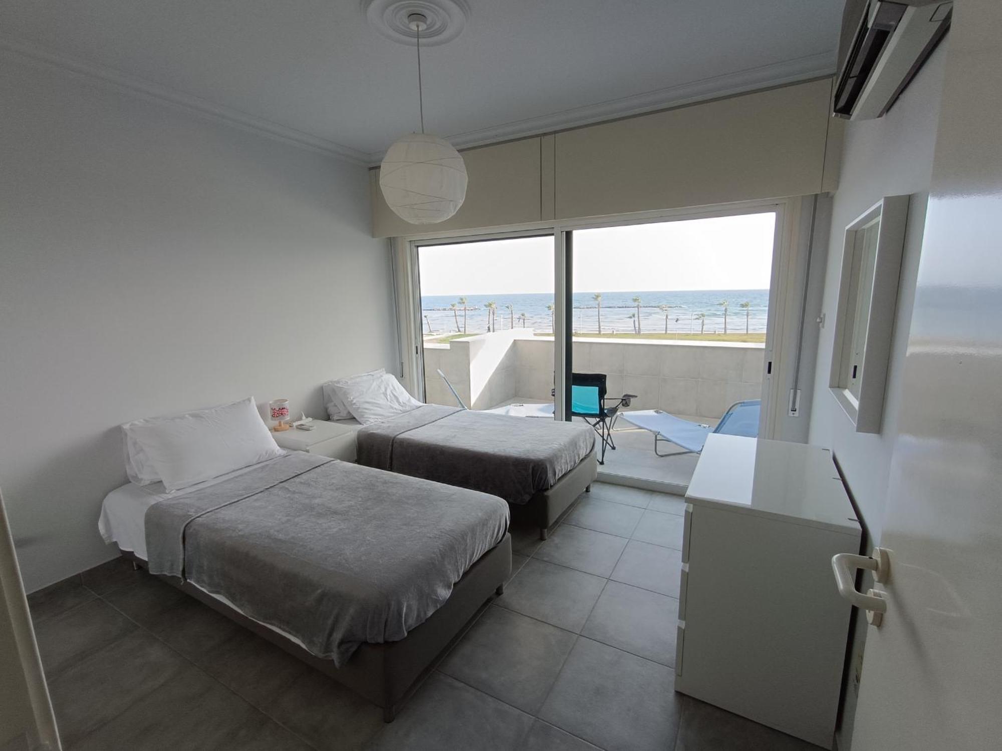 Julie'S Beach House Voroklini Dış mekan fotoğraf