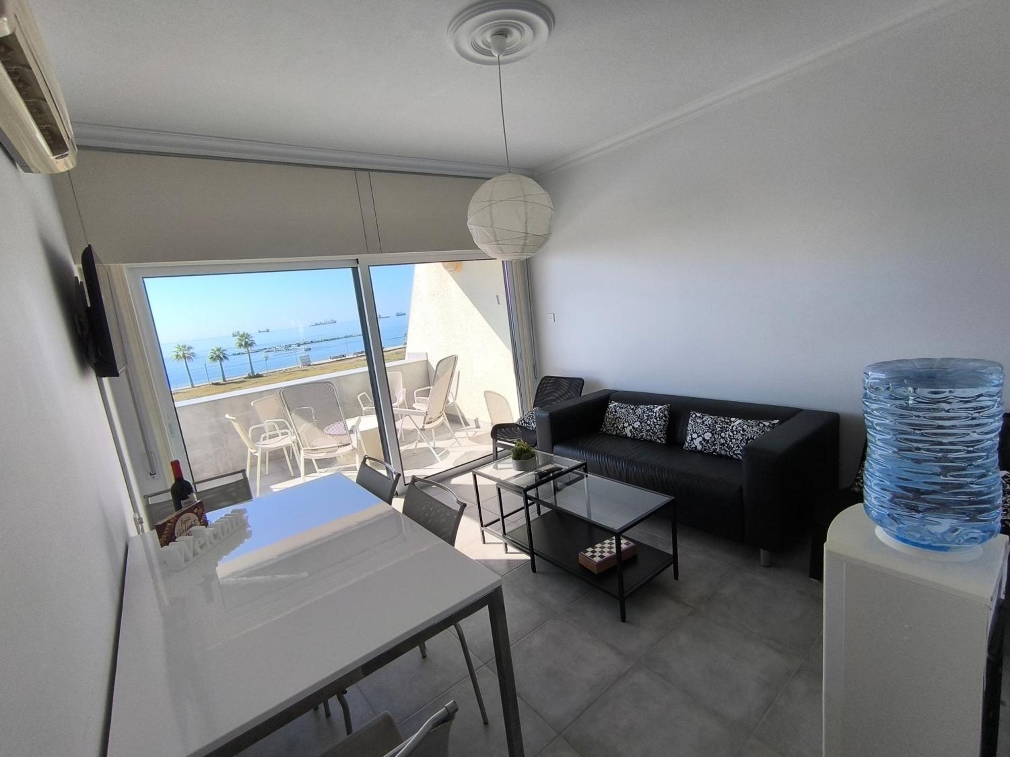 Julie'S Beach House Voroklini Dış mekan fotoğraf