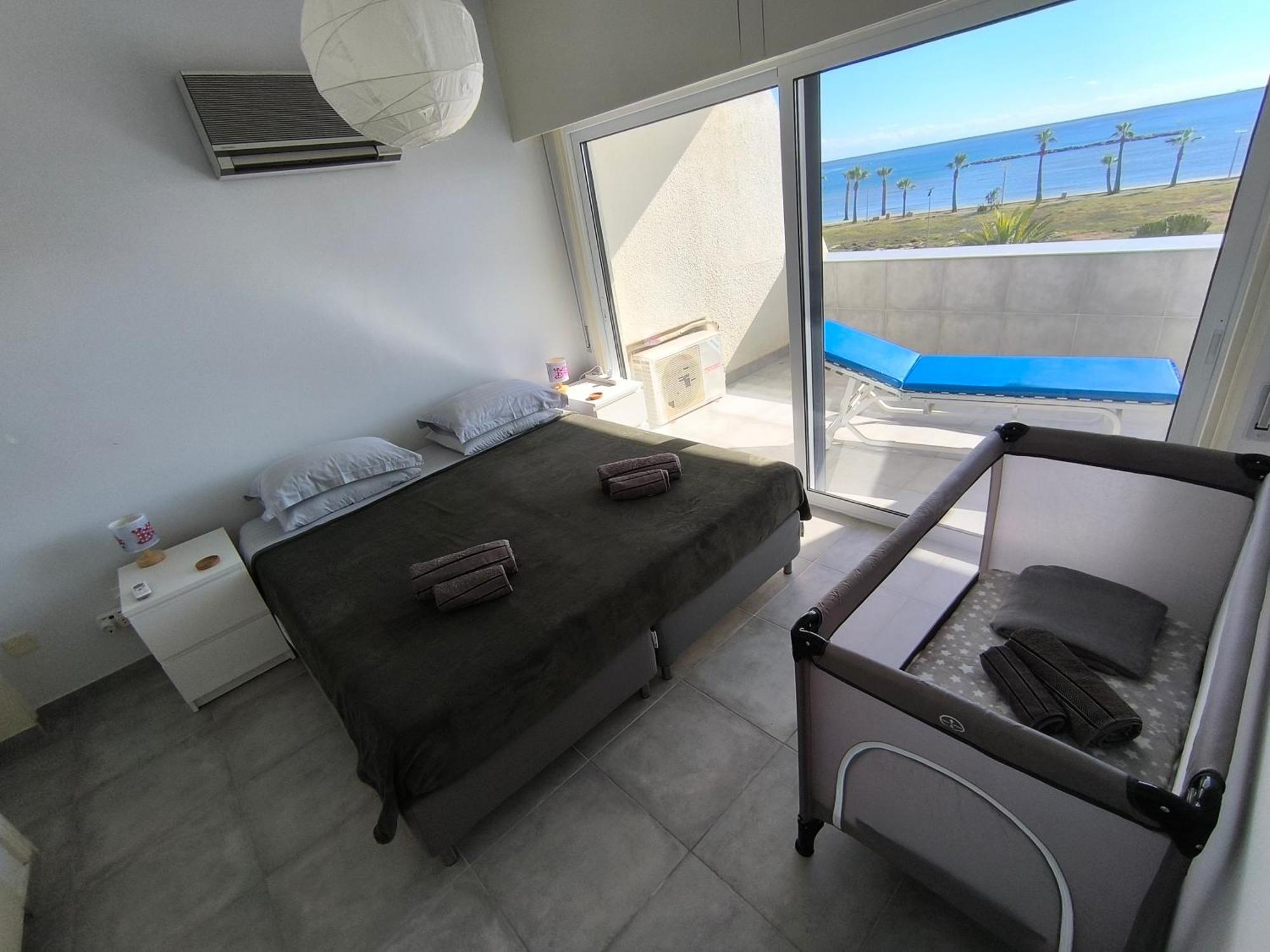 Julie'S Beach House Voroklini Dış mekan fotoğraf